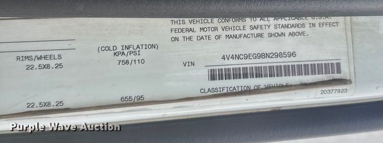 image for item EU6264 2011 Volvo VNL semi truck