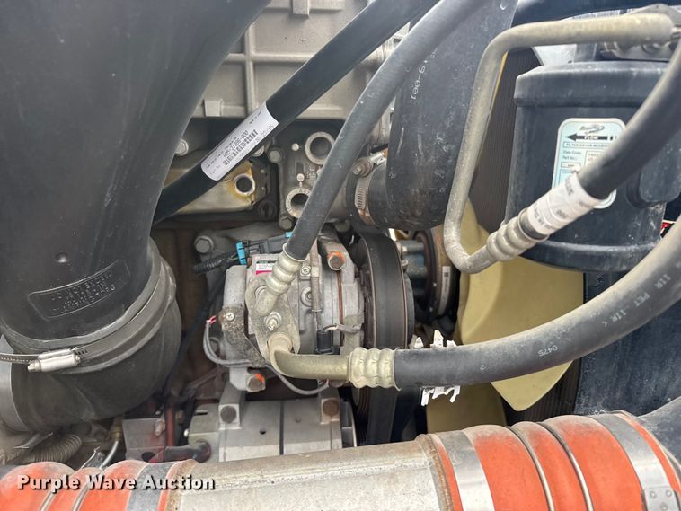 image for item EU6265 2016 Freightliner  Cascadia 113 semi truck