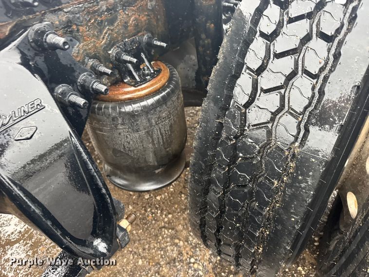 image for item EU6266 2020 Freightliner Cascadia 126 semi truck