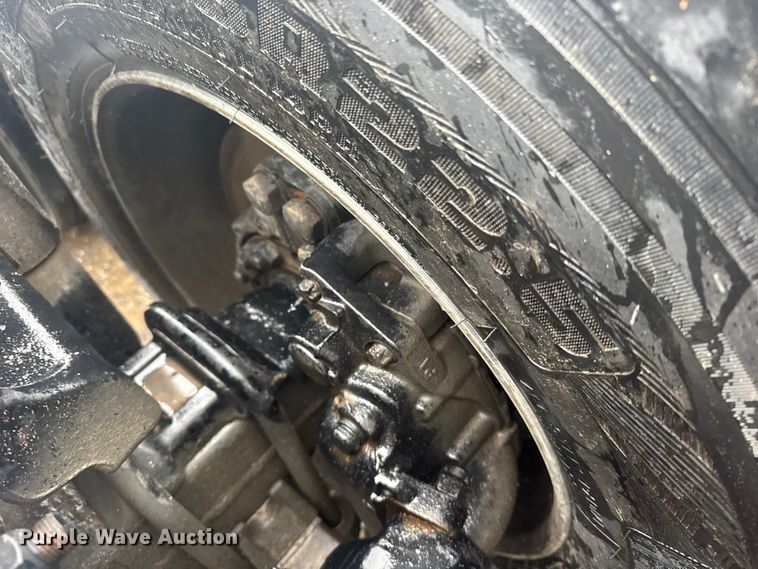 image for item EU6266 2020 Freightliner Cascadia 126 semi truck