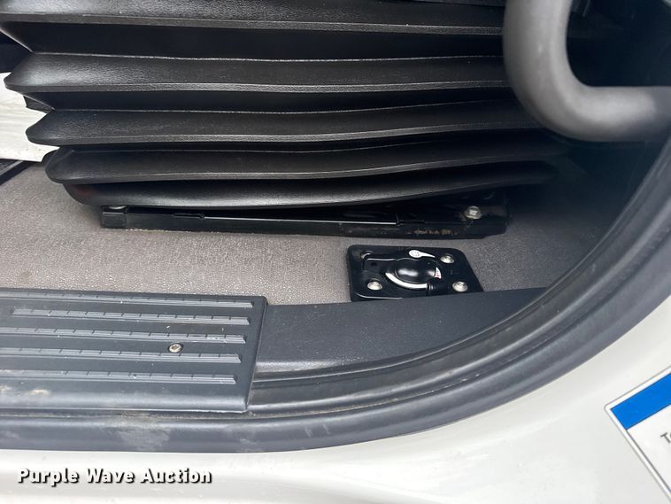 image for item EU6266 2020 Freightliner Cascadia 126 semi truck