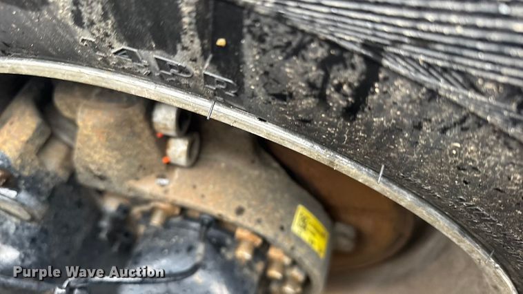 image for item EU6267 2021 Volvo VNL semi truck