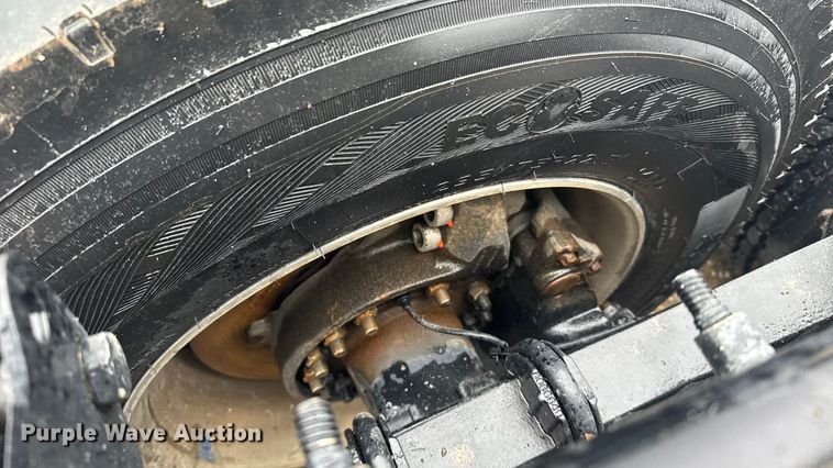 image for item EU6267 2021 Volvo VNL semi truck