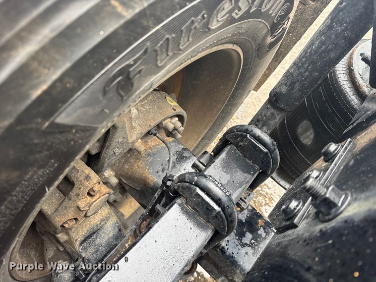 image for item EU6268 2021 Volvo VNL semi truck