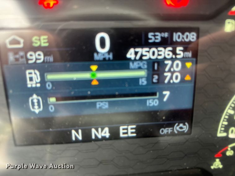 image for item EU6268 2021 Volvo VNL semi truck