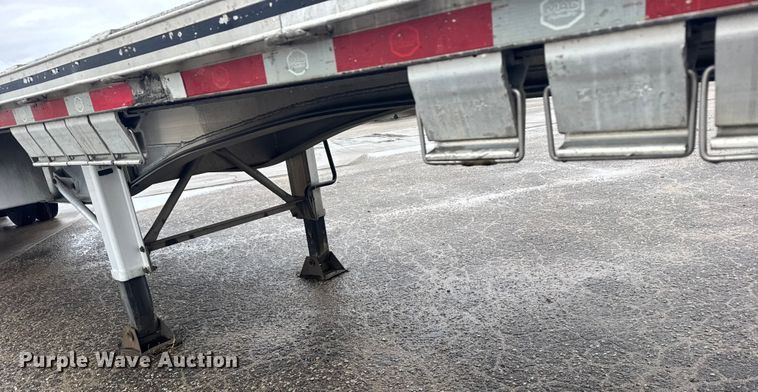 image for item EU6269 2018 Mac flatbed trailer