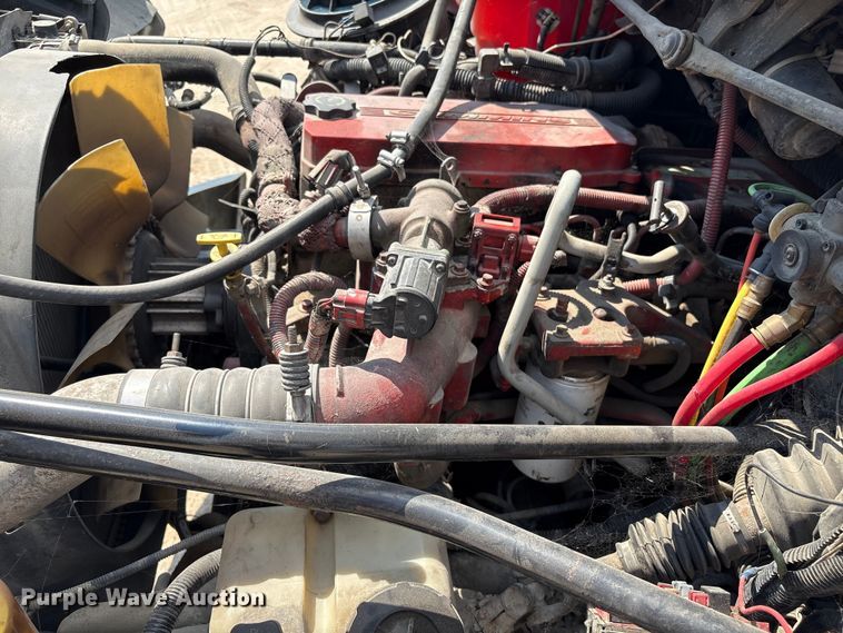 image for item EU7025 2009 Freightliner Business Class M2 truck cab and chassis