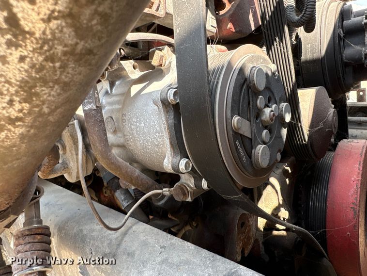 image for item EU7025 2009 Freightliner Business Class M2 truck cab and chassis