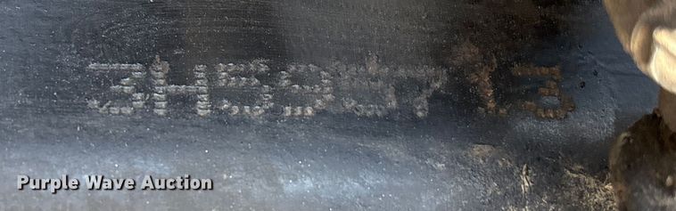 image for item EU7027 2003 International 4300 truck cab and chassis