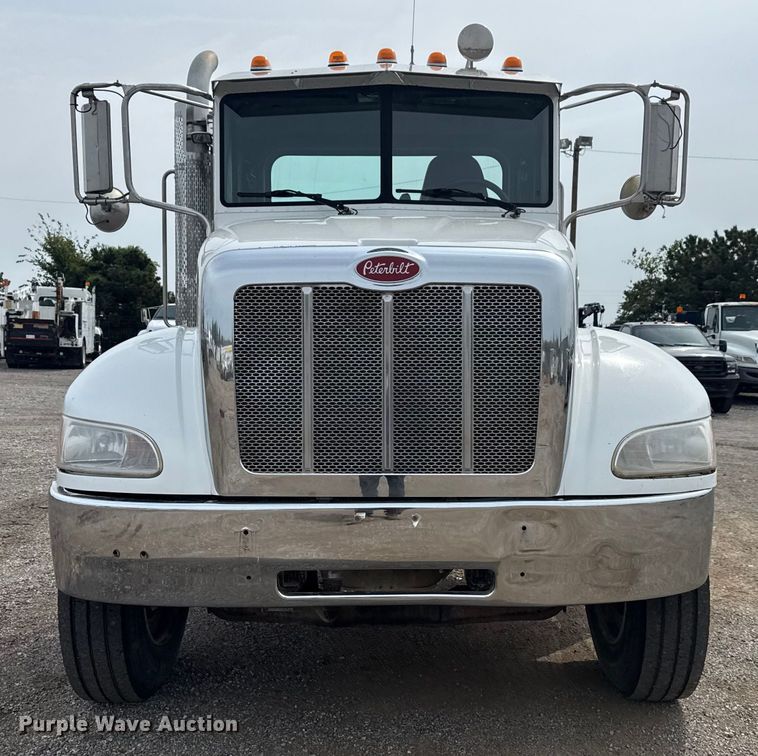 CAMIóN CHASIS 2014 PETERBILT 337
