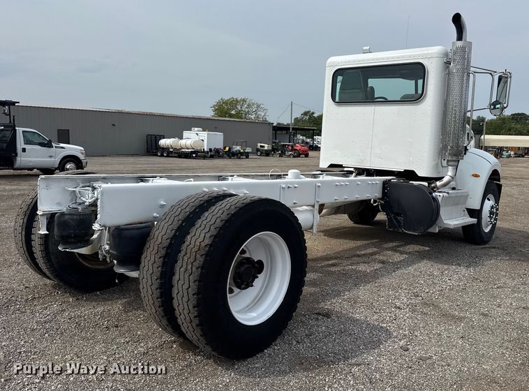 CAMIóN CHASIS 2014 PETERBILT 337