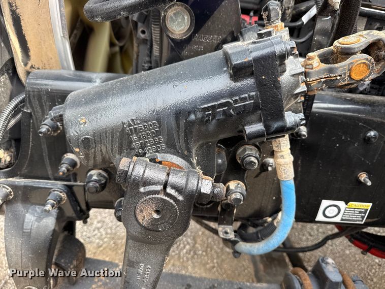 image for item NU9607 2014 Peterbilt 337 truck cab and chassis