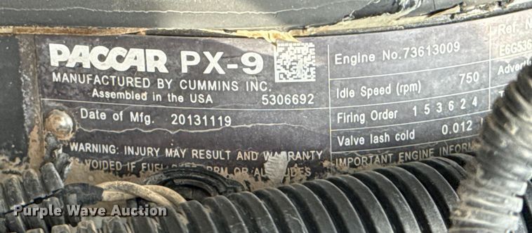 image for item NU9607 2014 Peterbilt 337 truck cab and chassis