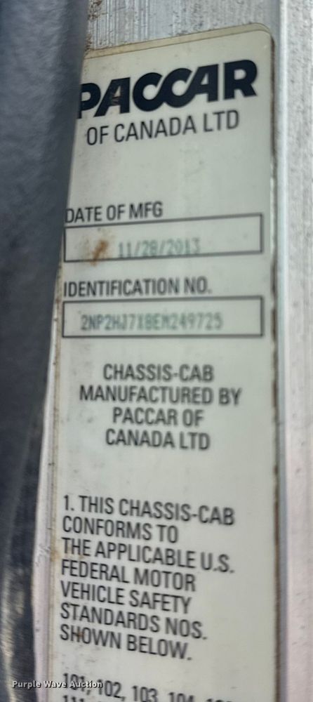 image for item NU9607 2014 Peterbilt 337 truck cab and chassis