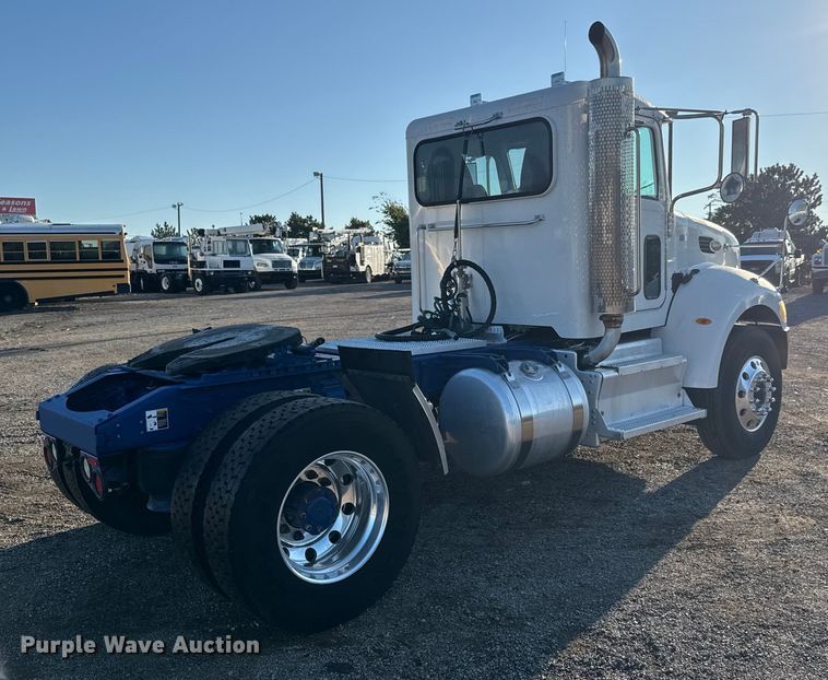 CAMIóN 2011 PETERBILT