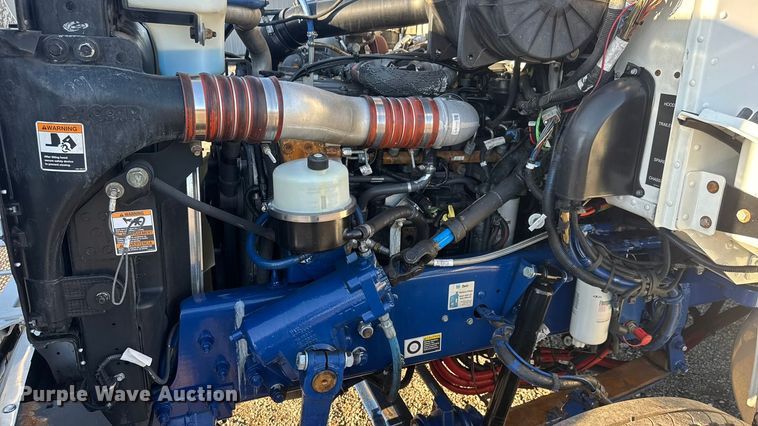 image for item NU9700 2011 Peterbilt 337 semi truck