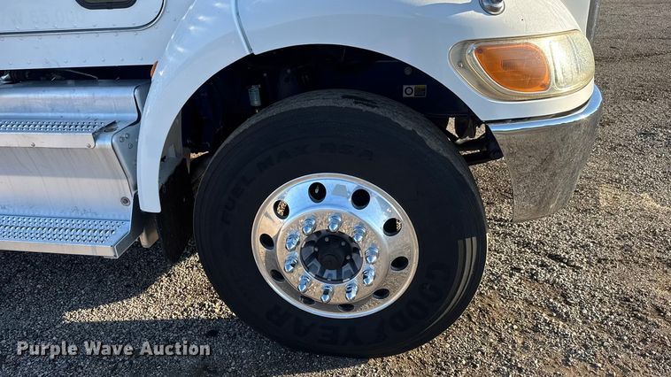 image for item NU9700 2011 Peterbilt 337 semi truck