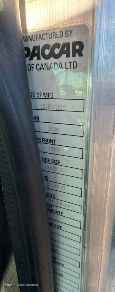 image for item NU9700 2011 Peterbilt 337 semi truck