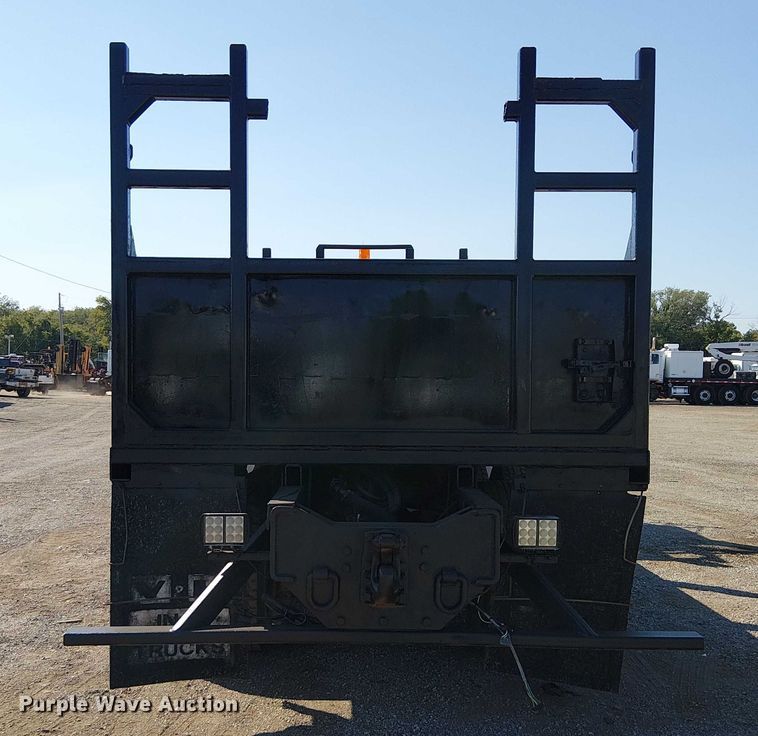 image for item NU9767 2007 Sterling L9500 Series flatbed truck