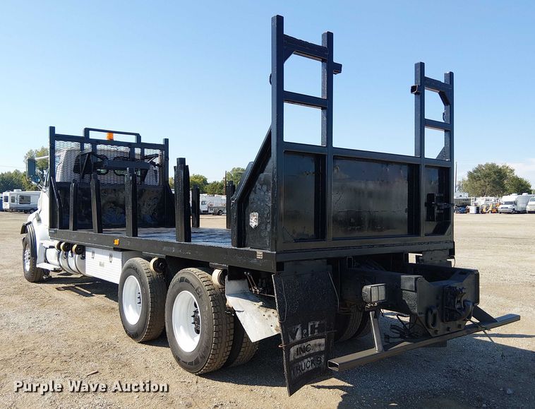 image for item NU9767 2007 Sterling L9500 Series flatbed truck