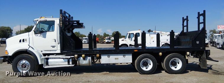 image for item NU9767 2007 Sterling L9500 Series flatbed truck