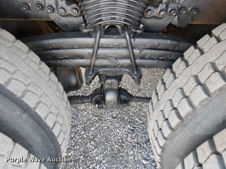 image for item NU9767 2007 Sterling L9500 Series flatbed truck