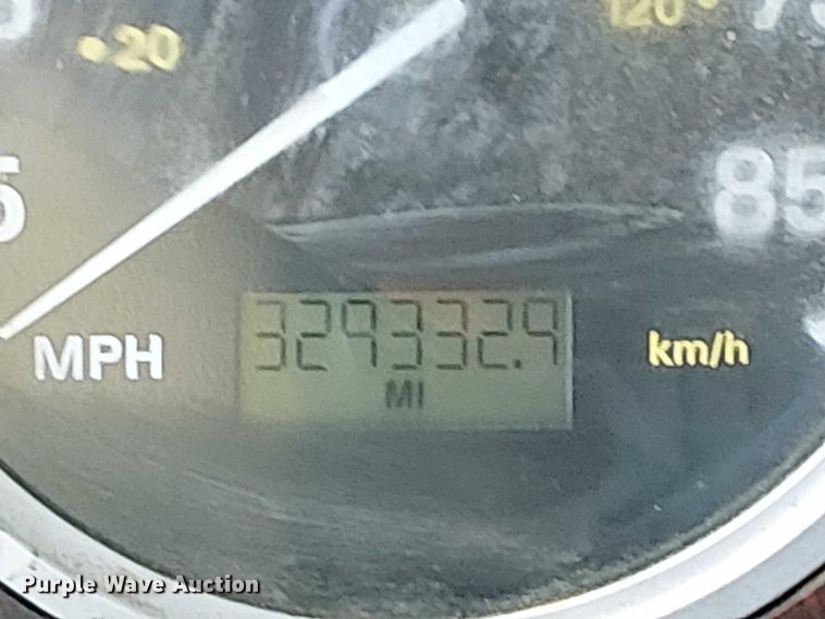 image for item NU9767 2007 Sterling L9500 Series flatbed truck