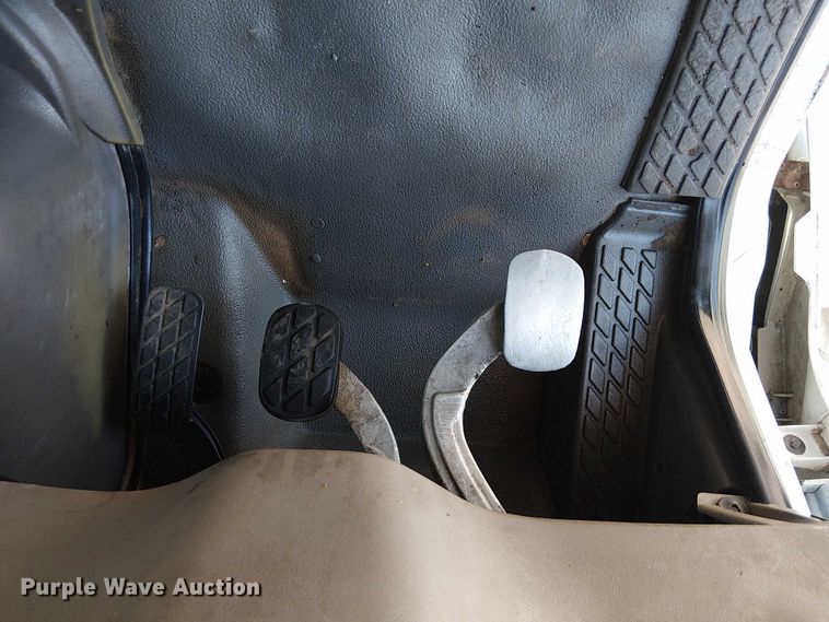 image for item NU9767 2007 Sterling L9500 Series flatbed truck