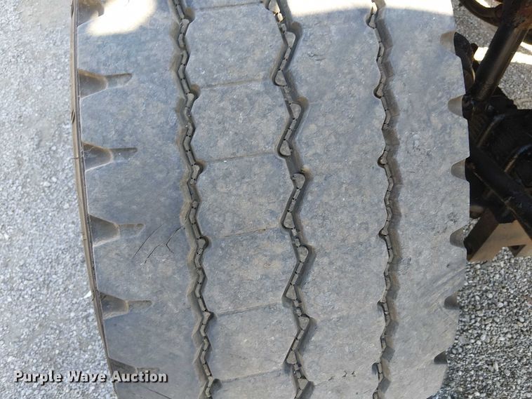 image for item NU9767 2007 Sterling L9500 Series flatbed truck