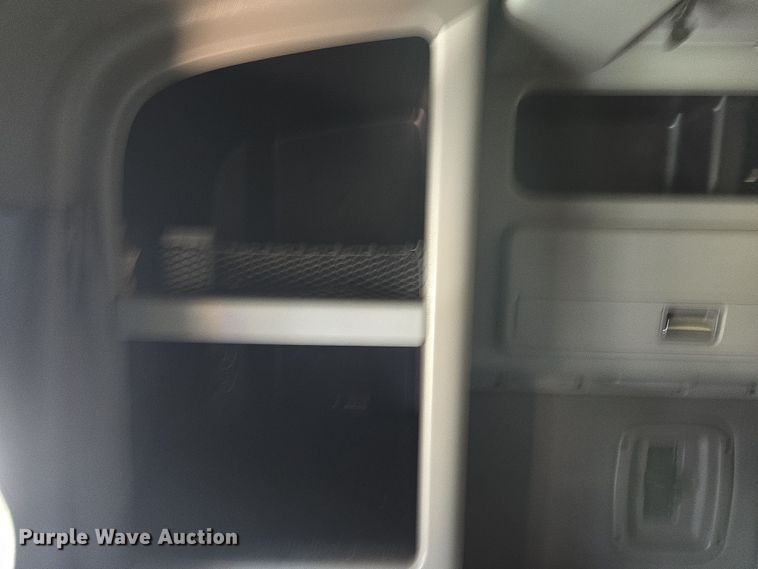 image for item YA0293 2014 Peterbilt 389 semi truck