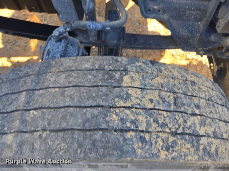 image for item YA0293 2014 Peterbilt 389 semi truck