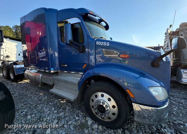 CAMIóN CAMAROTE 2018 PETERBILT