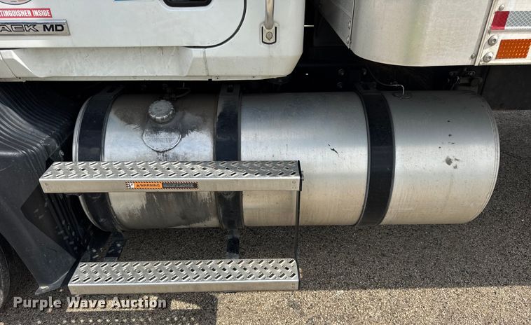 image for item YA0718 2023 Mack MD box truck