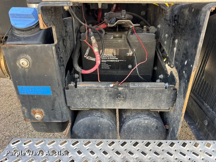 image for item YA0718 2023 Mack MD box truck