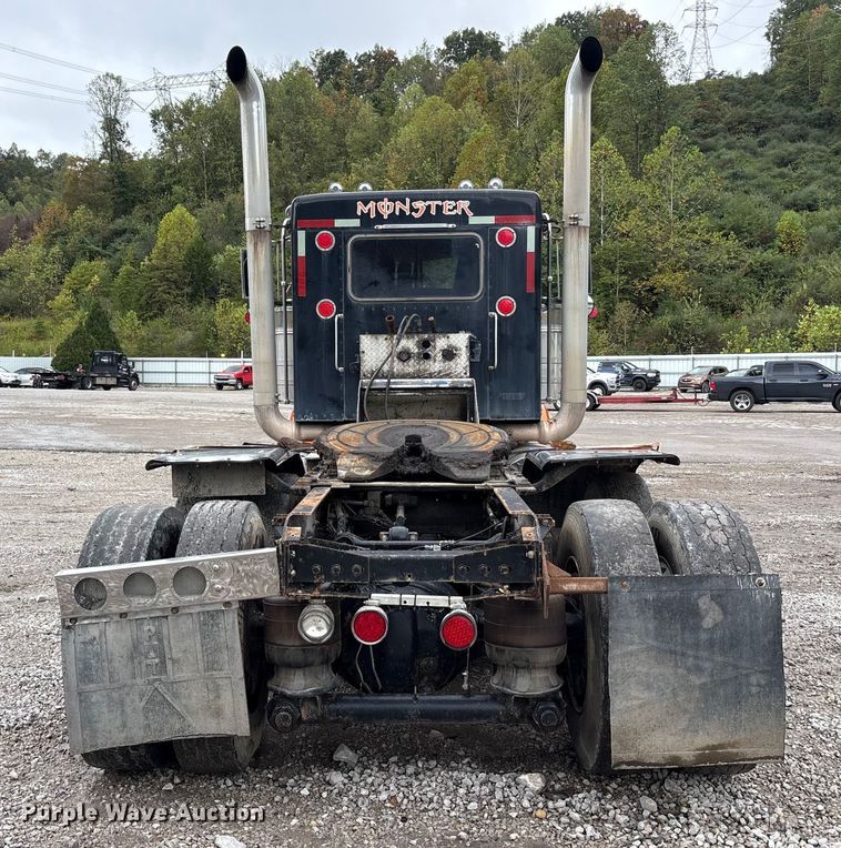 image for item YA0722 1999 Kenworth W900  semi truck