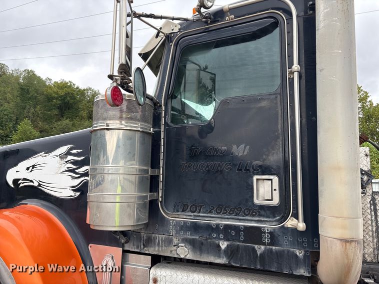 image for item YA0722 1999 Kenworth W900  semi truck