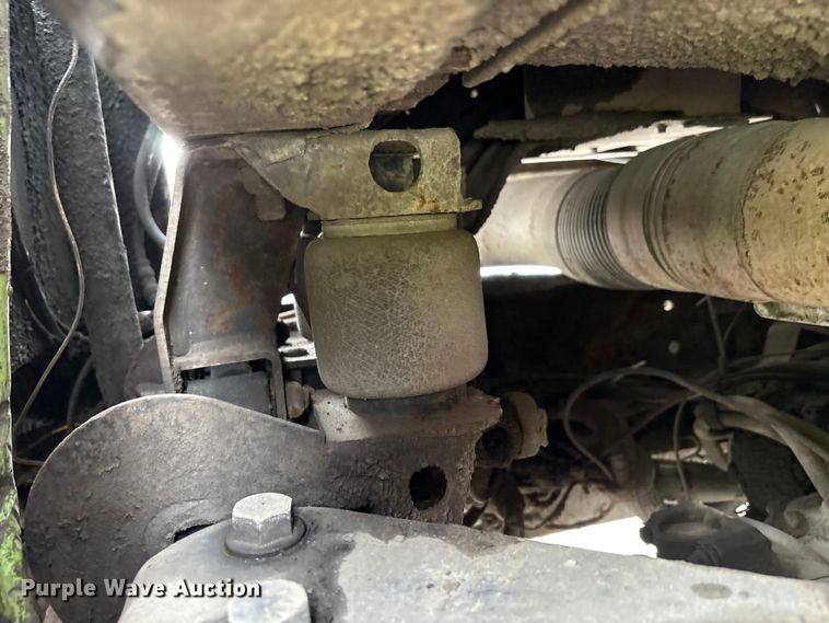 image for item YA0722 1999 Kenworth W900  semi truck