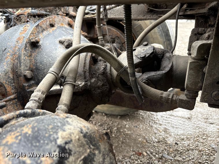 image for item YA0722 1999 Kenworth W900  semi truck