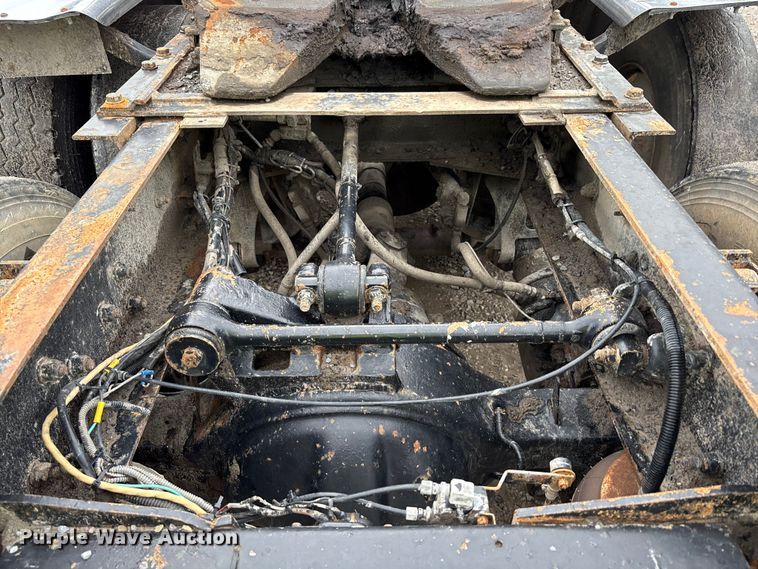 image for item YA0722 1999 Kenworth W900  semi truck