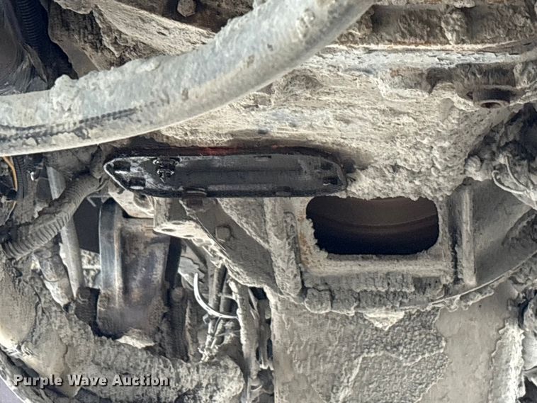 image for item YA0722 1999 Kenworth W900  semi truck