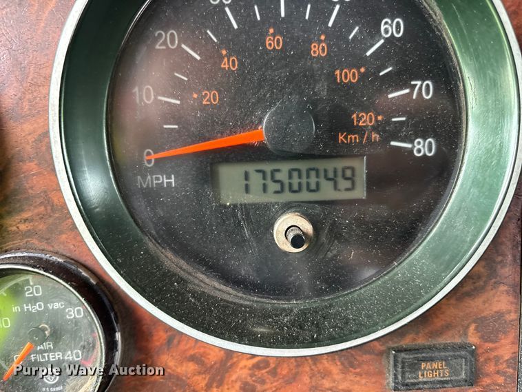 image for item YA0722 1999 Kenworth W900  semi truck