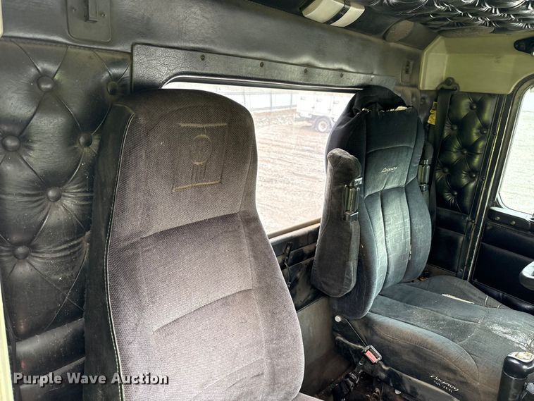 image for item YA0722 1999 Kenworth W900  semi truck