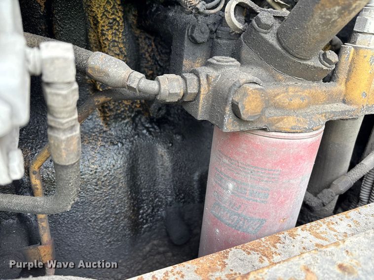 image for item YA0722 1999 Kenworth W900  semi truck