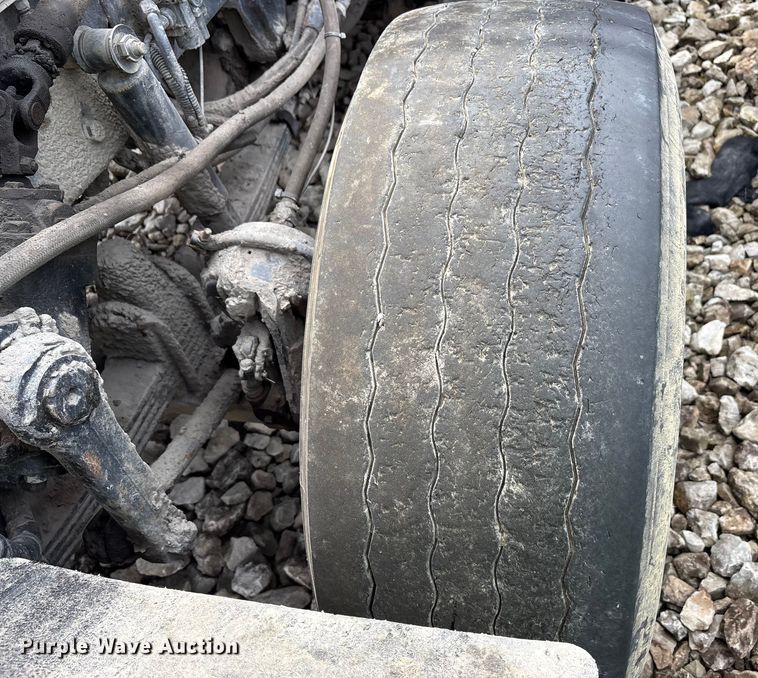 image for item YA0722 1999 Kenworth W900  semi truck