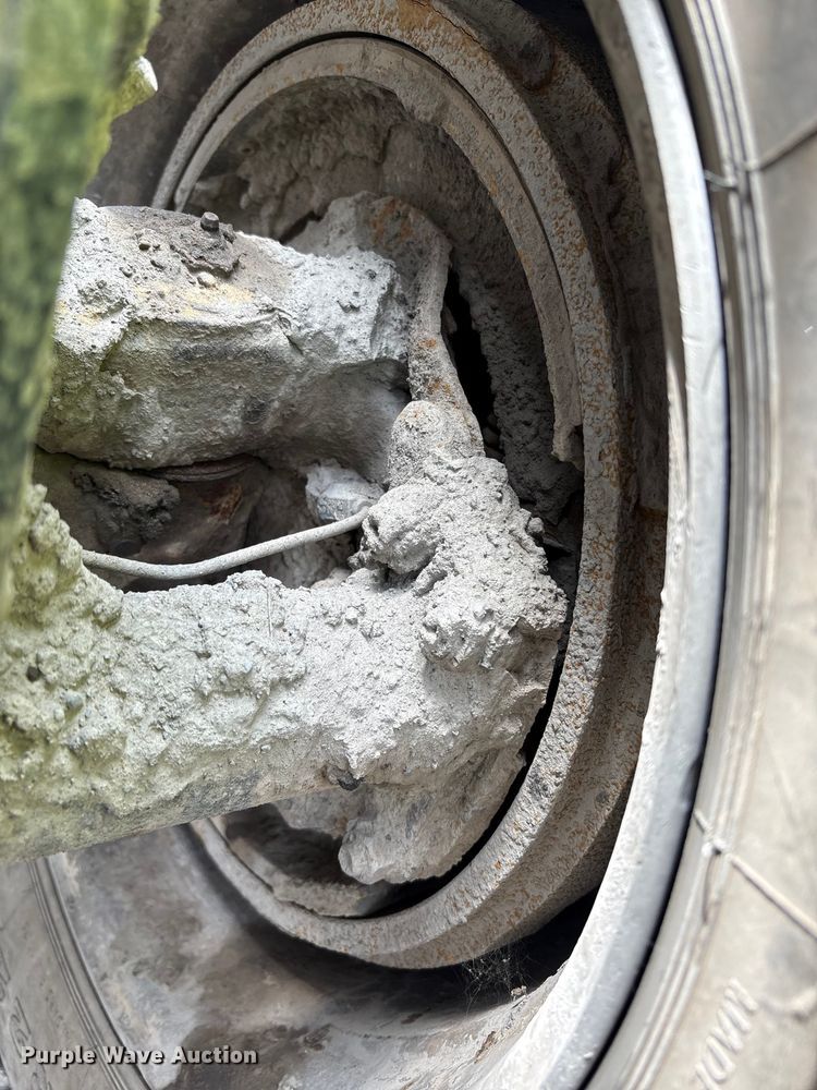 image for item YA0722 1999 Kenworth W900  semi truck