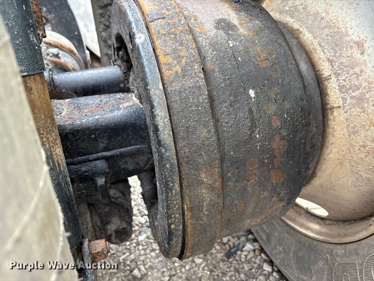 image for item YA0722 1999 Kenworth W900  semi truck