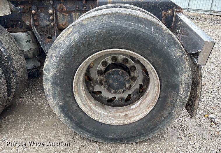 image for item YA0722 1999 Kenworth W900  semi truck