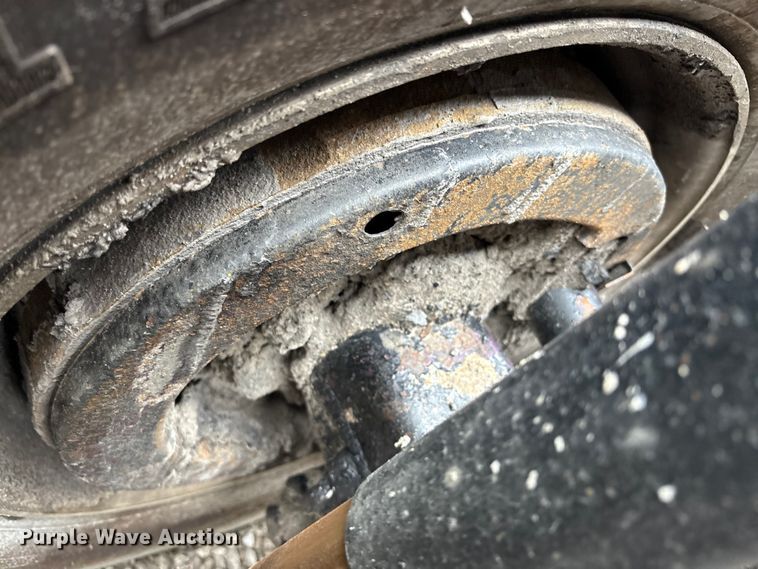 image for item YA0722 1999 Kenworth W900  semi truck