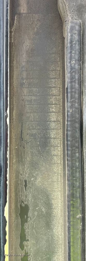 image for item YA0722 1999 Kenworth W900  semi truck