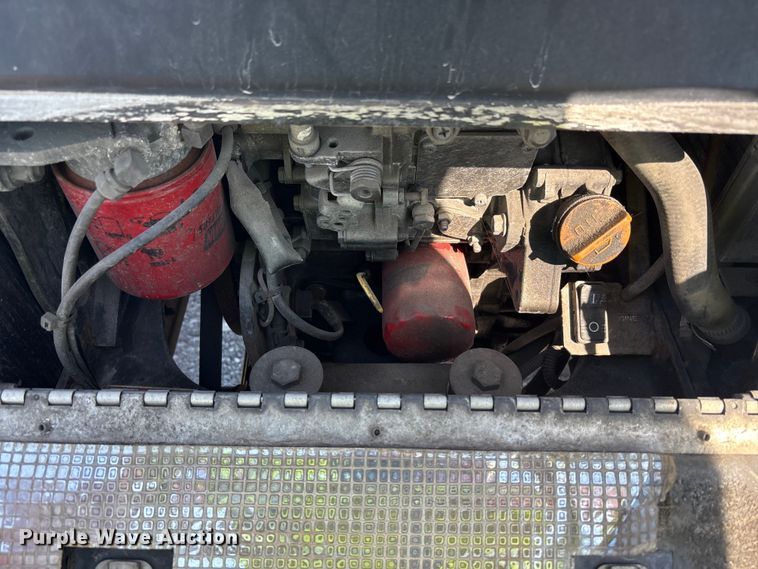 image for item YA0791 2017 Peterbilt 579 semi truck